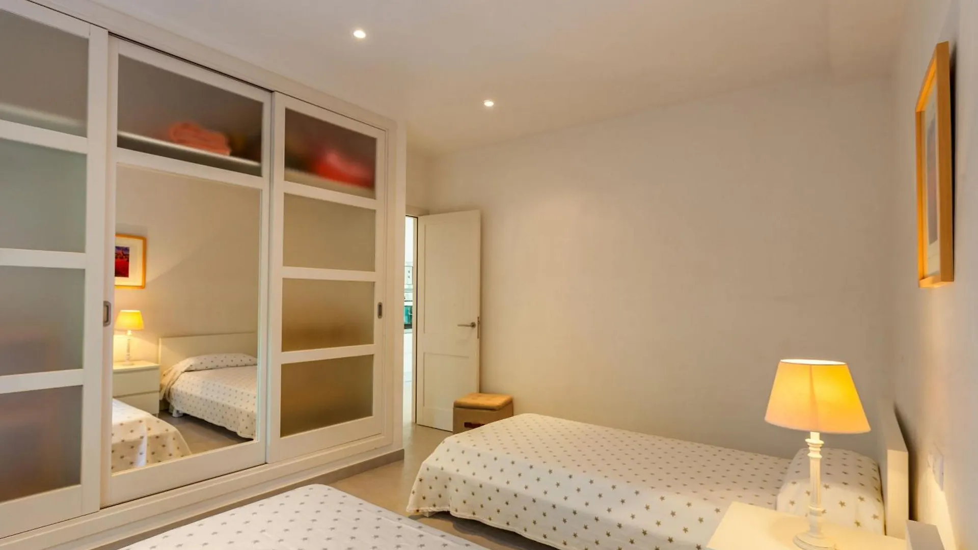 Harbour View 2 Apartment Cala Figuera