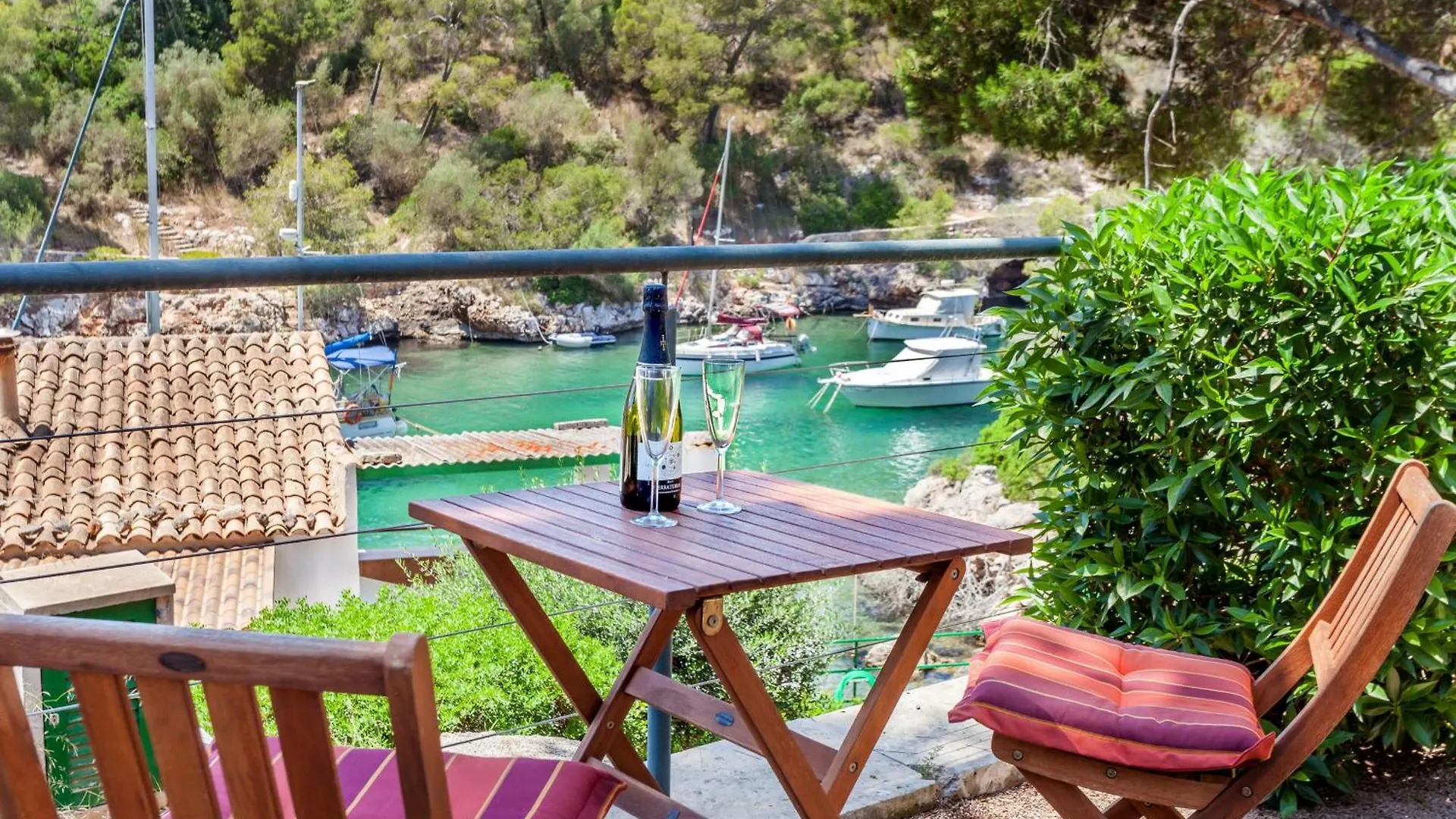 Harbour View 2 Apartment Cala Figuera